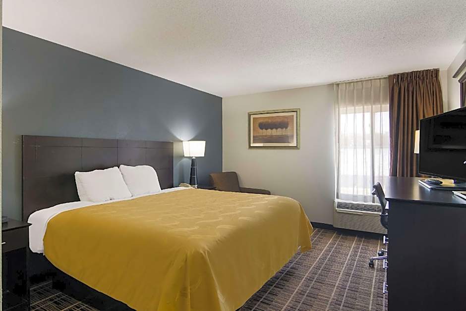 Quality Inn Aurora - Naperville Area