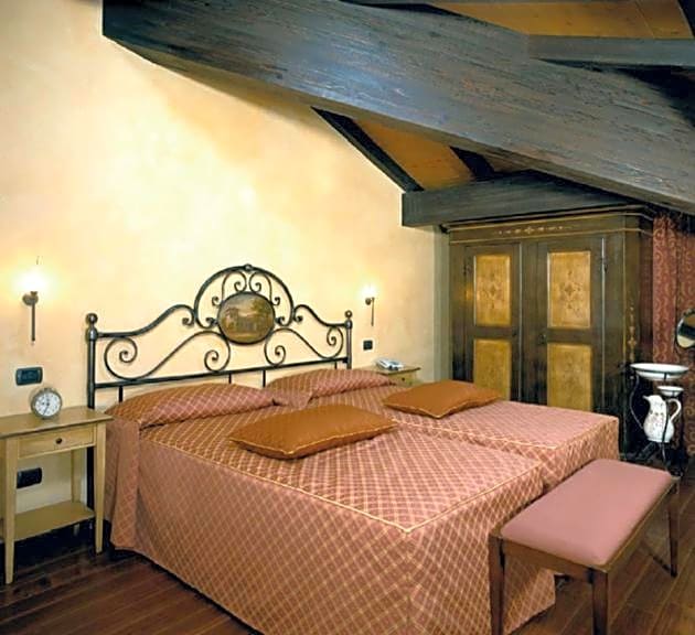 Hotel La Cantina