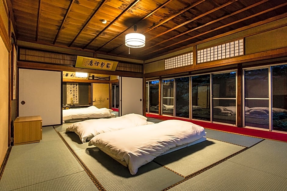 TEMPLE HOTEL TAKAYAMA ZENKOJI