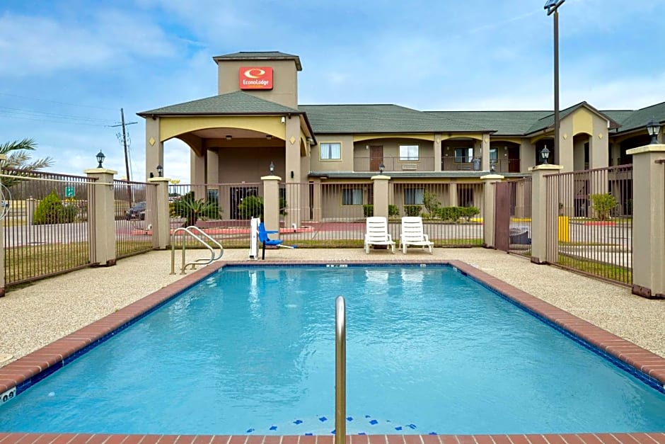 Econo Lodge Inn & Suites Port Arthur near Sabine Pass