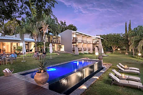River Place Manor