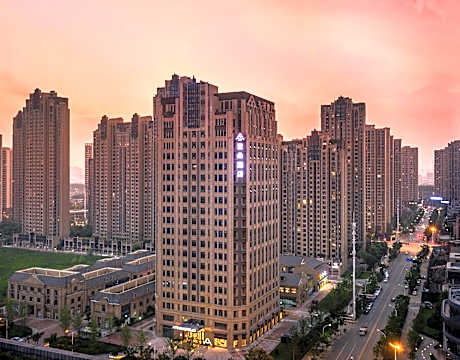 Atour Hotel (Wuhan Sea World Tazihu Metro Station)