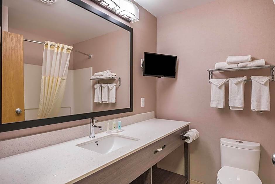 Quality Inn & Suites Missoula Westside