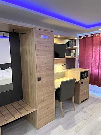 Doppelzimmer-Stadtblick-Eigenes Badezimmer