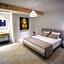Avalon Boutique Hotel & Suites