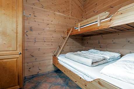 One-Bedroom Cottage