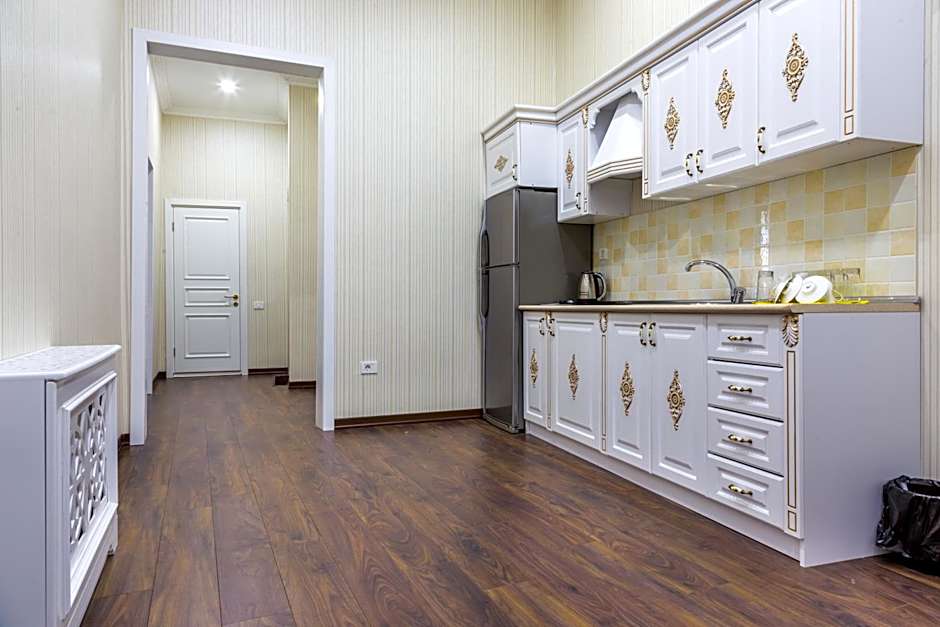 Premier Old Gates Hotel