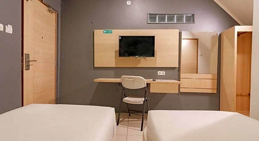RedDoorz @ Hotel Arimbi Dewi Sartika Baru