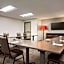 Country Inn & Suites by Radisson Asheville River Arts District