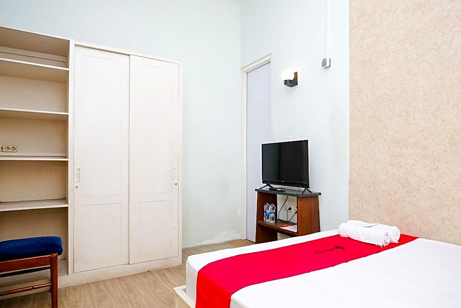 RedDoorz near UMY Yogyakarta 3
