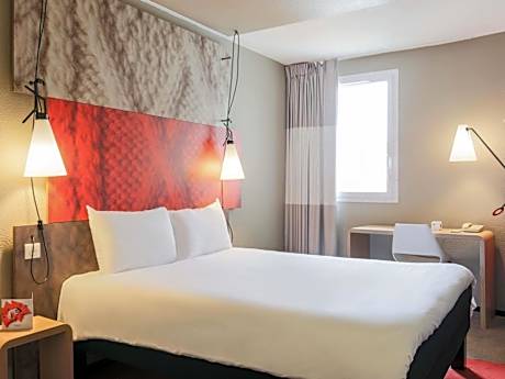 Standard Room with 1 double bed