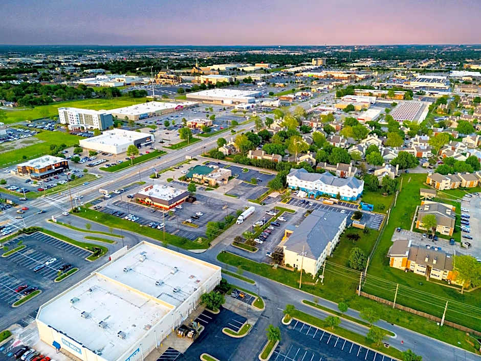 Comfort Inn South Tulsa - Woodland Hills