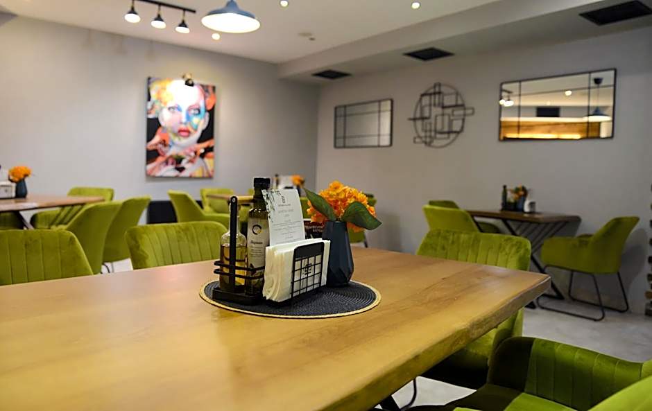 City House Family Hotel & Restaurant