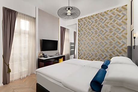 Petite Maison Deluxe Double Room