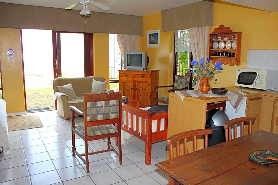 Amzee Bokmakierie Guest House