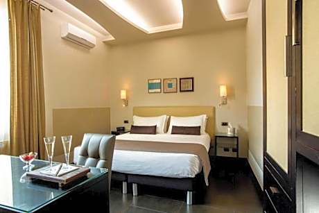 Double Room with Private External Bathroom