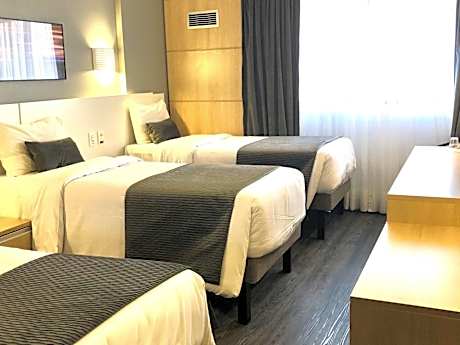 Standard Room With Three Single Beds