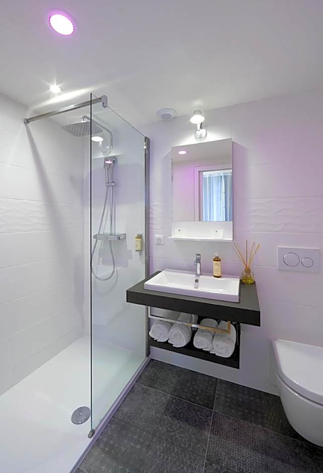 Les Maisons du Pont - Charme & Caractère