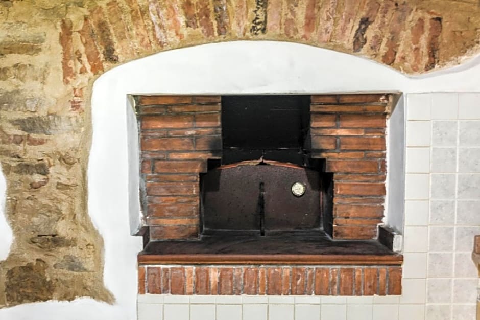 Casale storico nella campagna cilentana