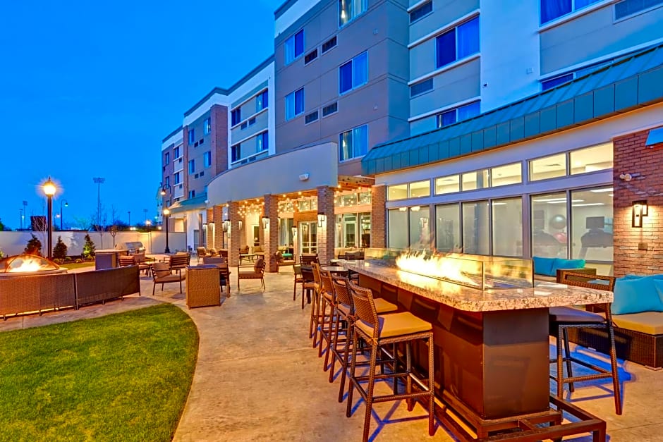Courtyard by Marriott Long Island Islip/Courthouse Complex