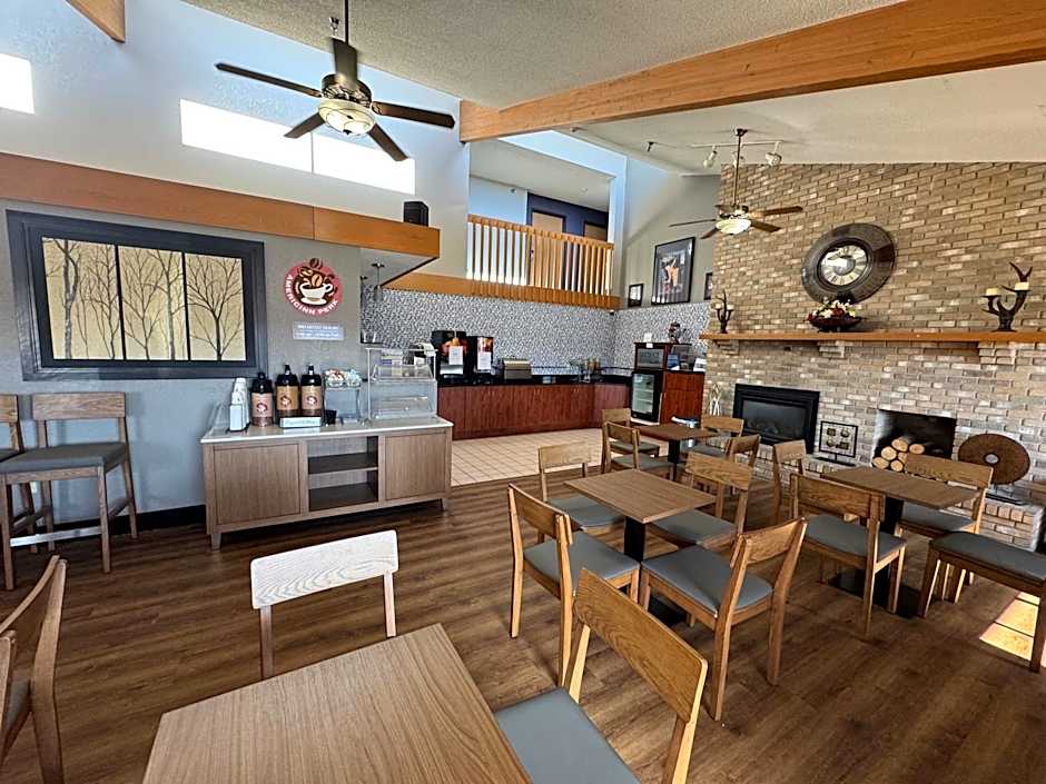 AmericInn by Wyndham Albert Lea