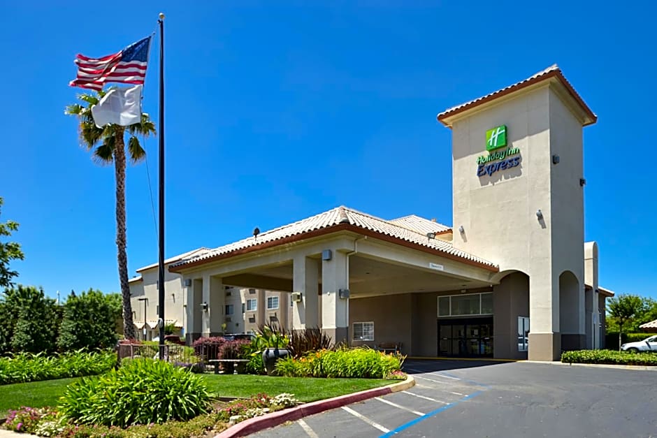 Holiday Inn Express Madera By IHG