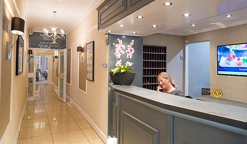 The Royal & Fortescue Hotel