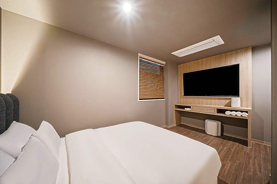 Gyeongju Poverta Hotel