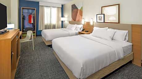 2 Queen Beds