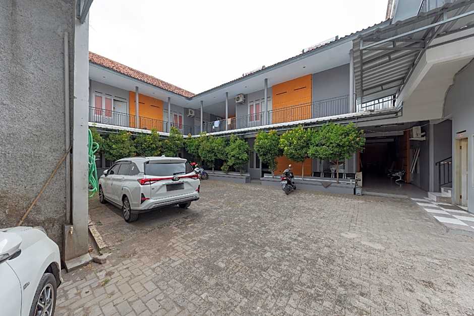 RedDoorz @ Merdeka Street Garut