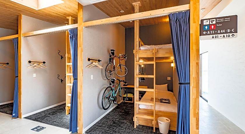 I-LINK HOSTEL & CAFE SHIMANAMI