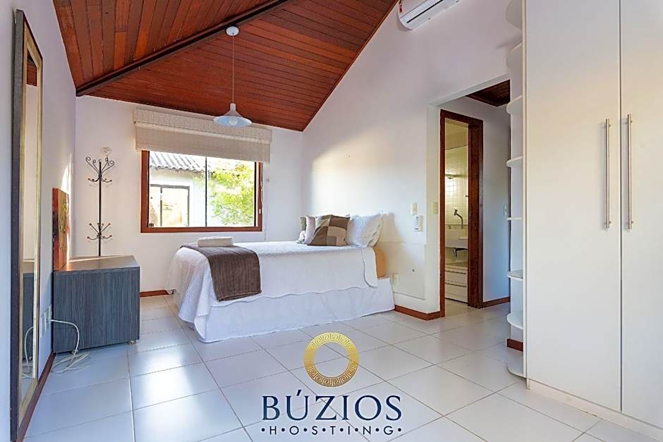 200 Metros da praia, Casa ampla com 4 suítes! BZ55