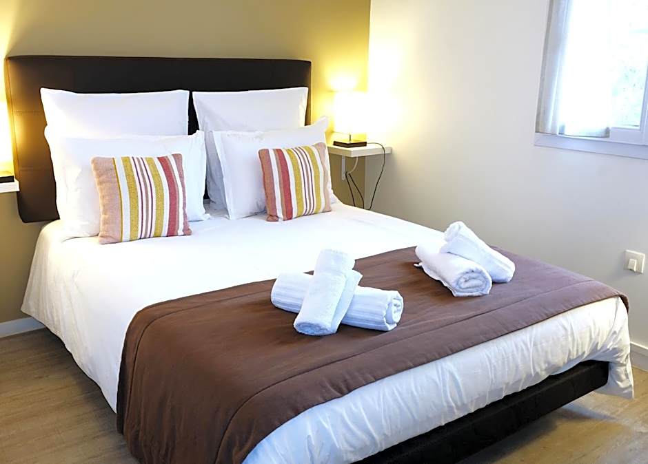 LA MARINA-Center-Parking-StationtoParis