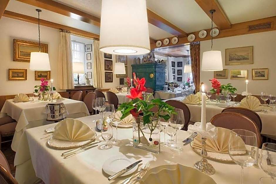Hotel Adler - Weil am Rhein