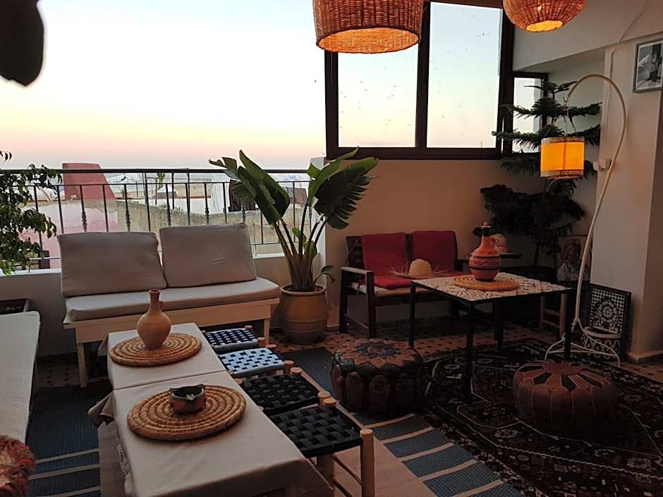 Art Riad Au Bord De La Mer