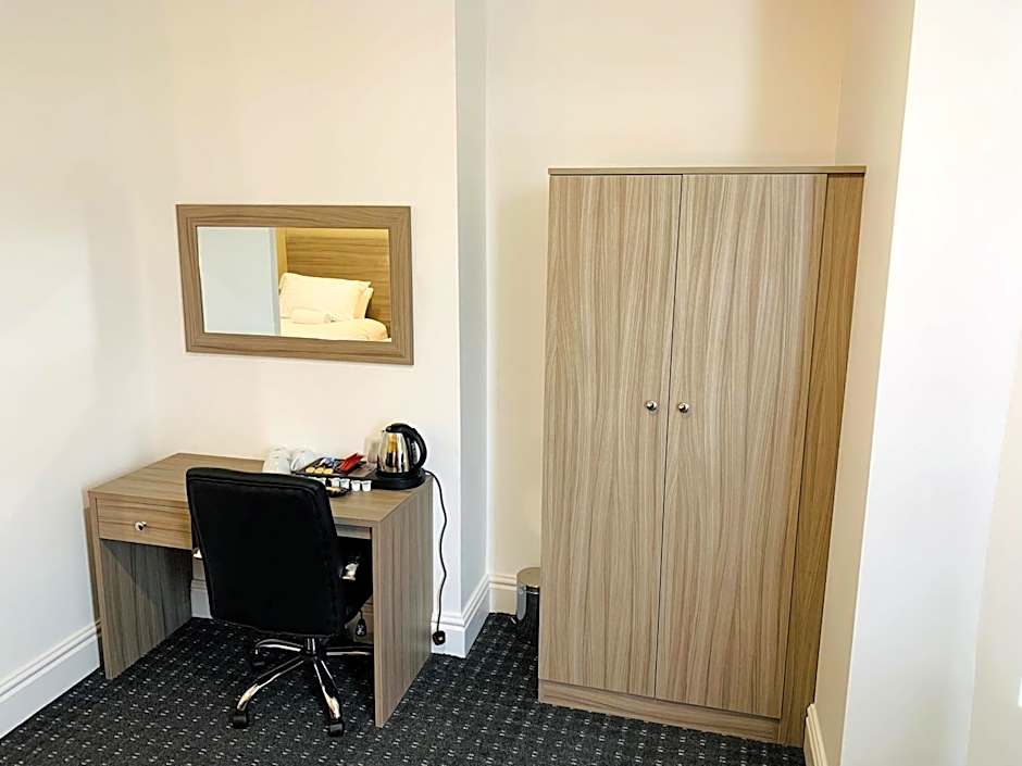 De Regency Style Hotel