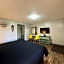 Lake Ridge Hotel