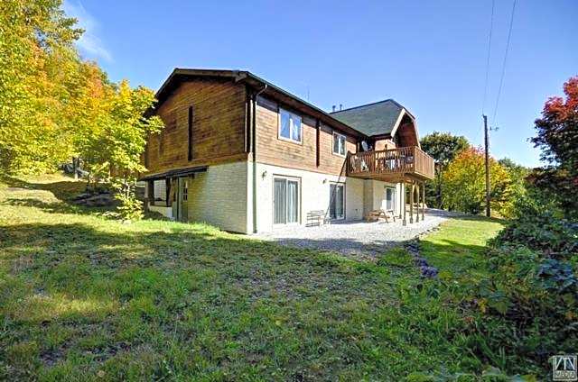 Quiet Bay Inn & Café