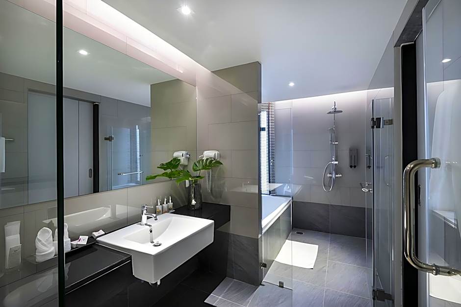 TK Palace Hotel and Convention