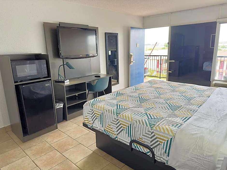 Motel 6 Mesquite, TX Town East