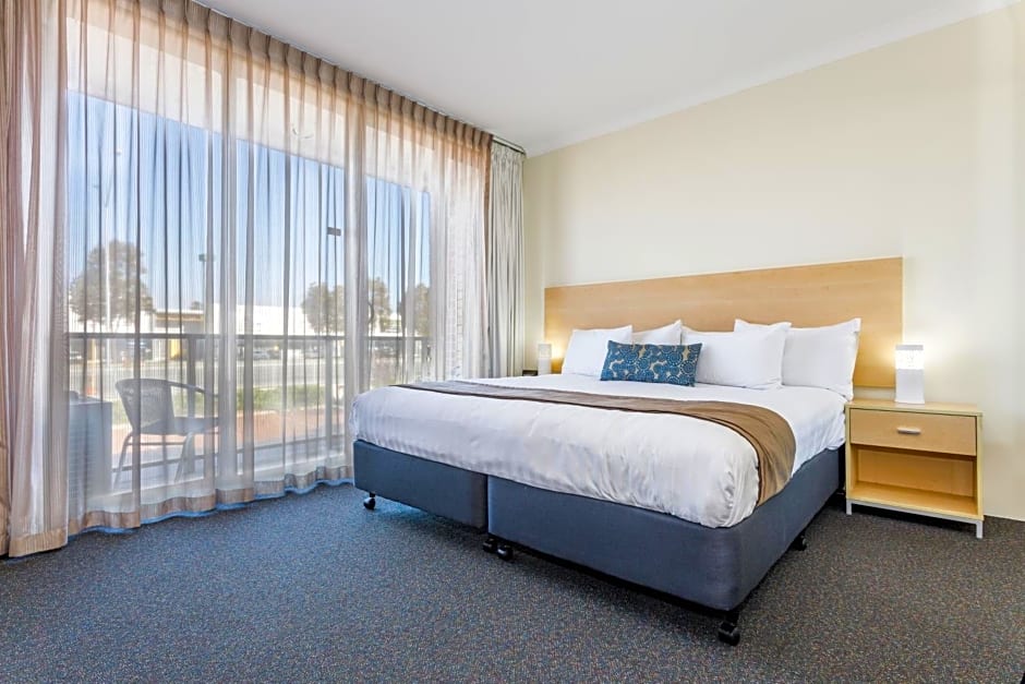 Perth Ascot Central Apartment Hotel