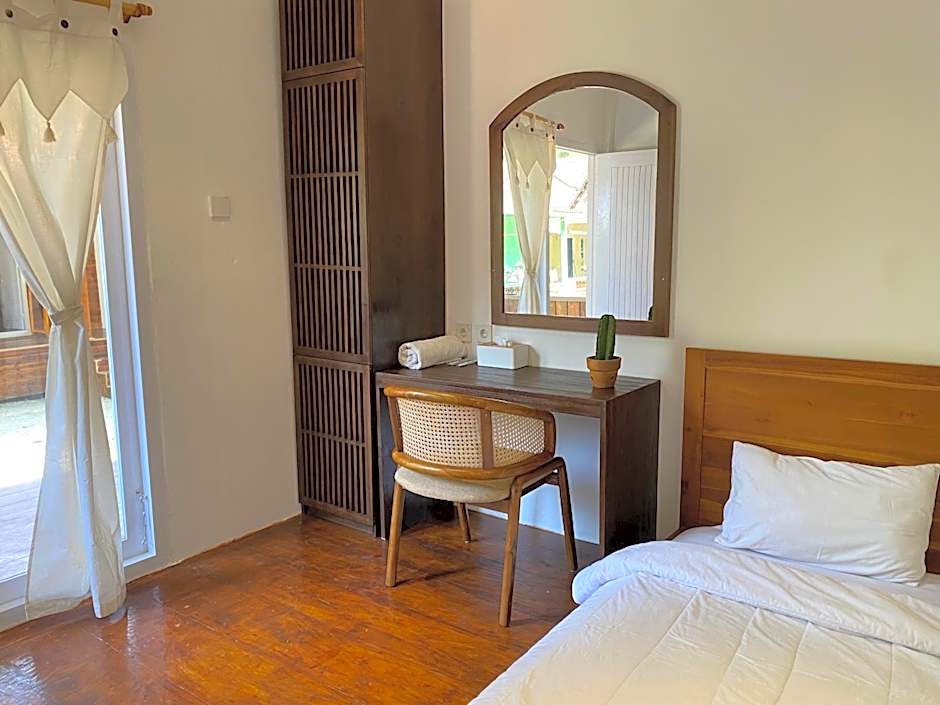 Cabana Surf and Stay