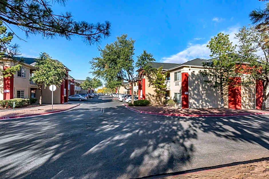 Suburban Studios Albuquerque Uptown