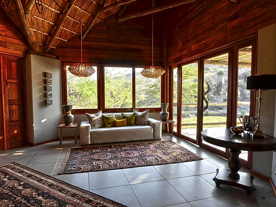 Amakhosi Safari Lodge