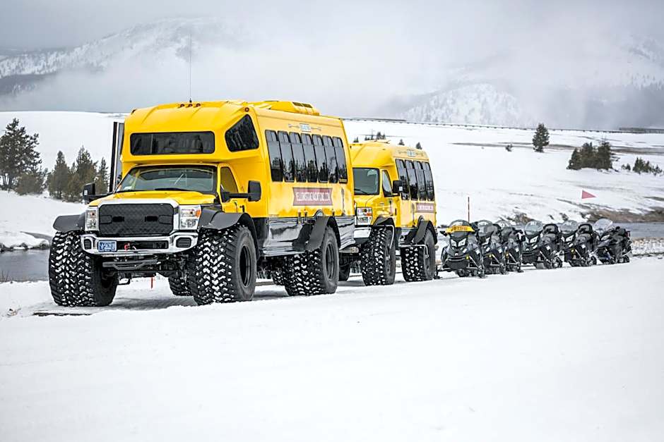 Gray Wolf Inn & Suites