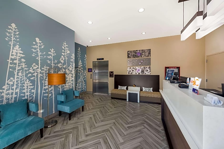 Sleep Inn Brooklyn - Sheepshead Bay