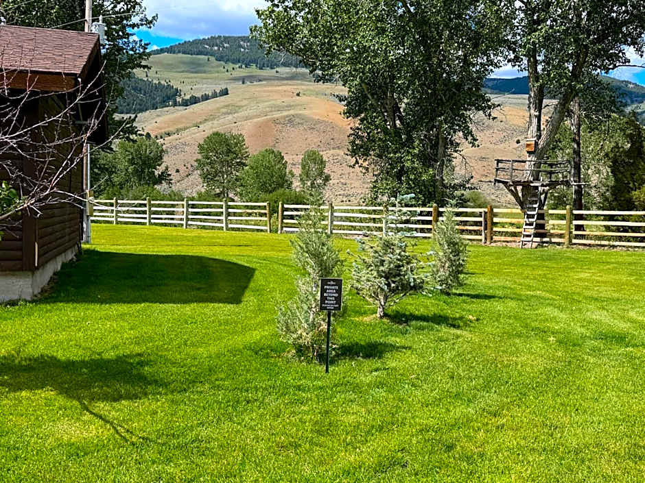 Sportsman Lodge Melrose MT
