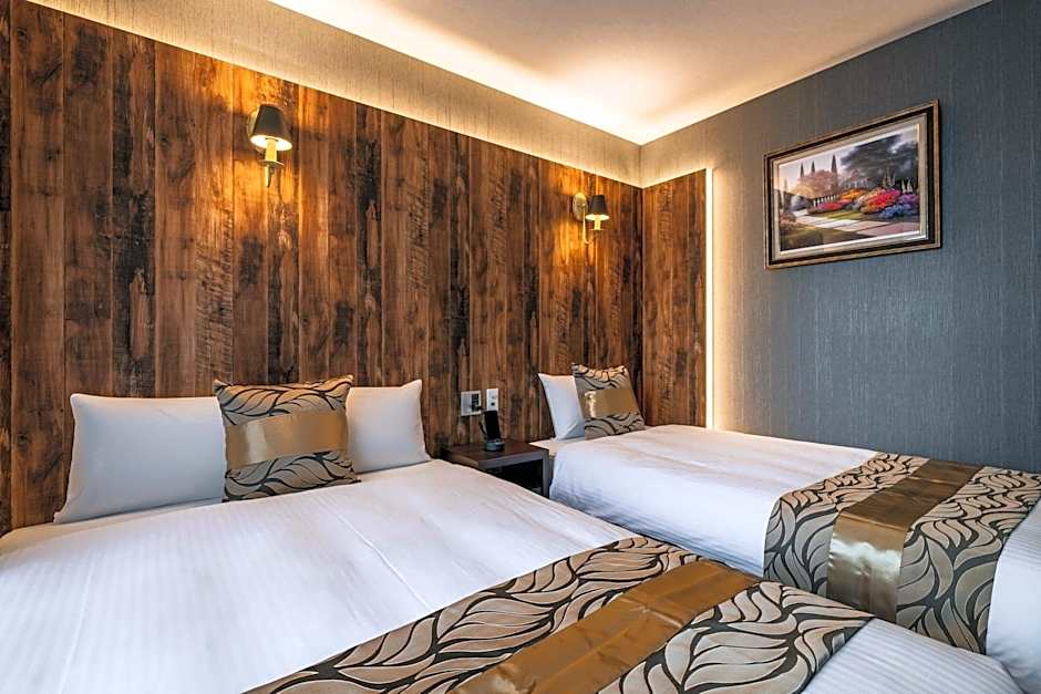 GRAND BASE Mojiko Ekimae