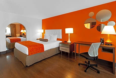 Queen Room - Non-Smoking