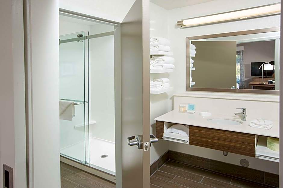 Hampton Inn By Hilton & Suites Buellton/Santa Ynez Valley, Ca